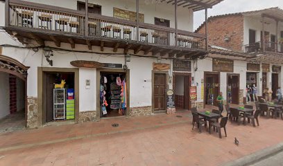 La Droguería del Caserón