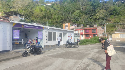 Droguería Colsubsidio servicio farmacéutico