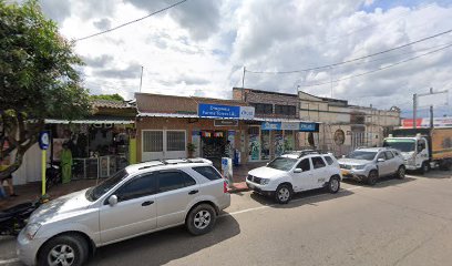 Droguería Farma Torres L &